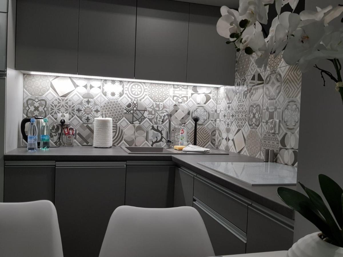 גדינייה Apartament Batorego 7 Z Parkingiem מראה חיצוני תמונה