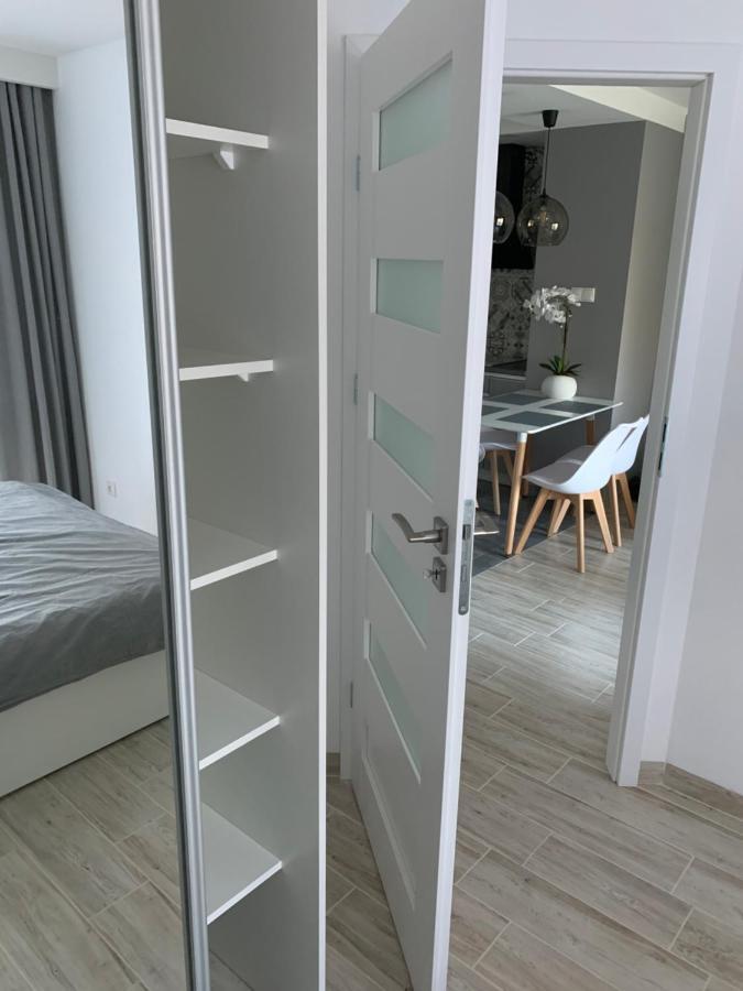 גדינייה Apartament Batorego 7 Z Parkingiem מראה חיצוני תמונה